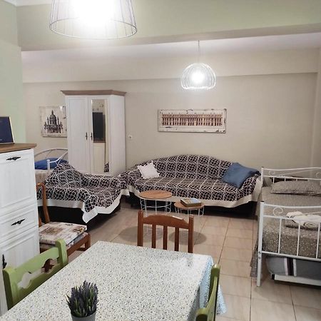 Retro Beach House Неа-Перамос Экстерьер фото