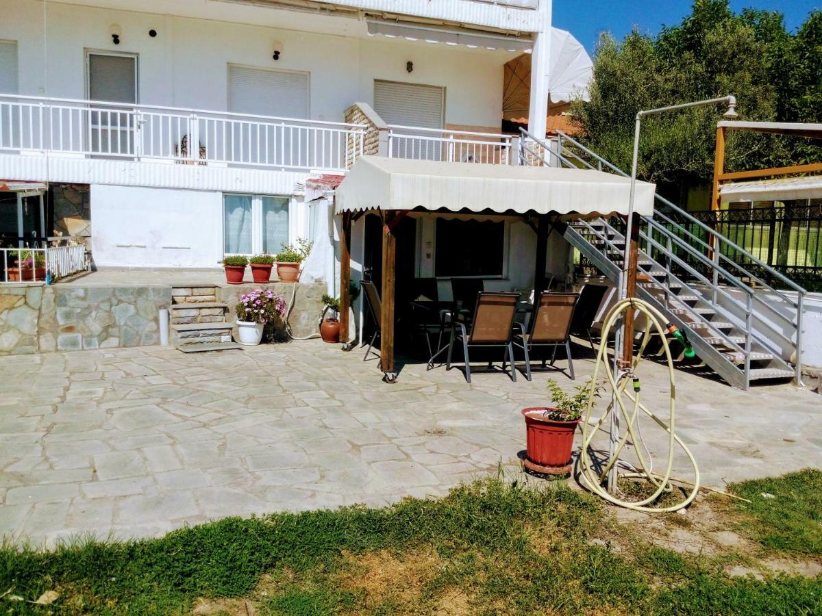 Retro Beach House Неа-Перамос Экстерьер фото